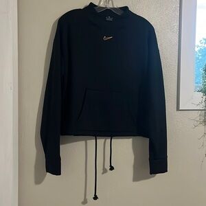 Cropped Nike pullover